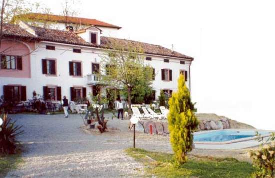 La casa e la piscina