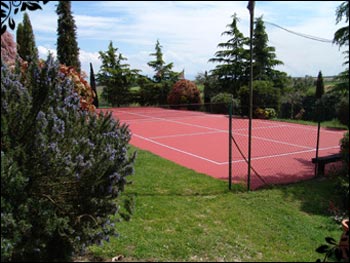 Il campo da tennis